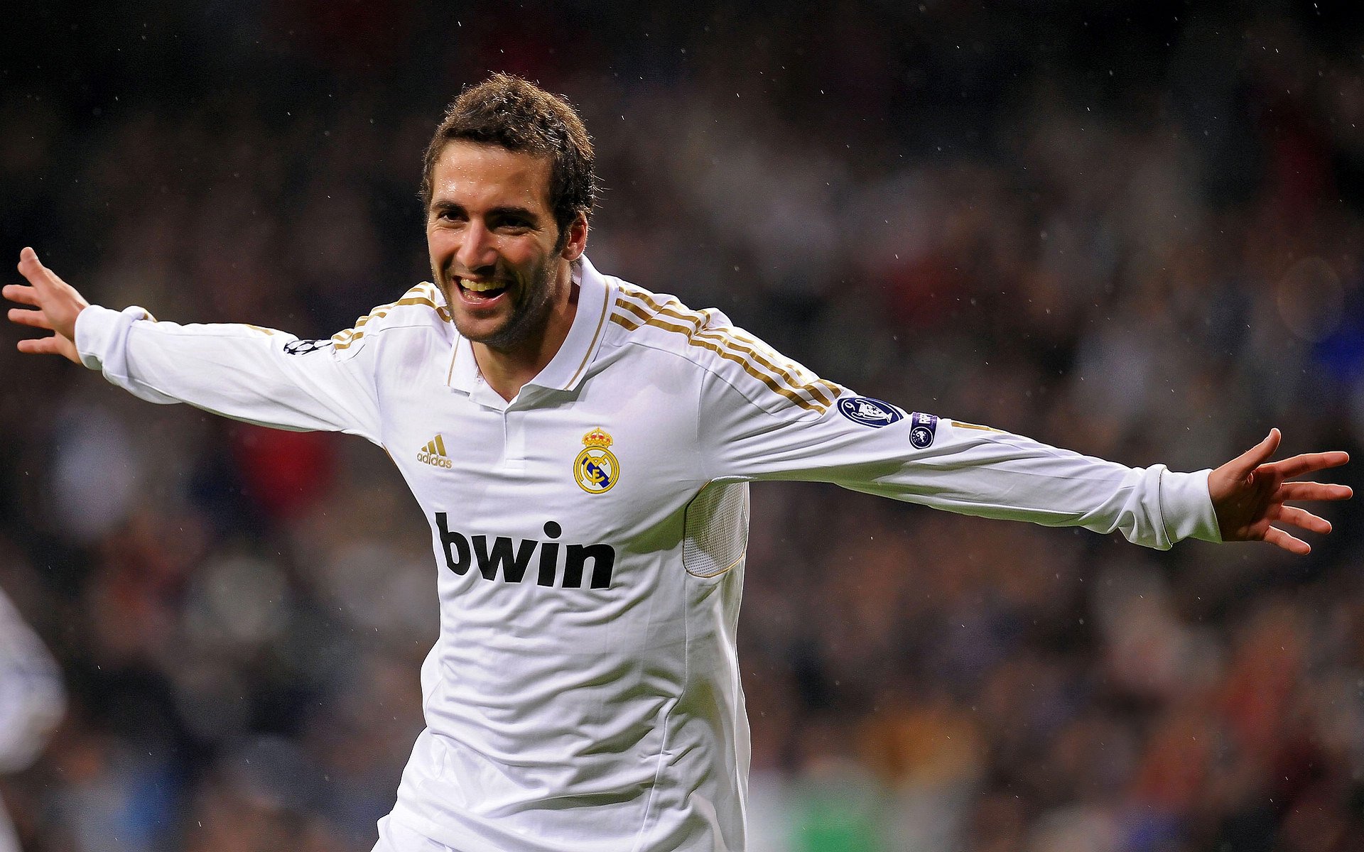 “意甲豪门再战,积分榜局势逐渐明朗”,意甲的豪门